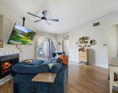 8317 Forest Ridge Dr - Photo Thumbnail 3