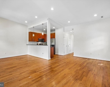 1339 C Street Ne - Photo Thumbnail 3