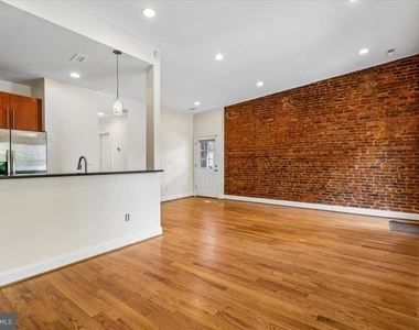 1339 C Street Ne - Photo Thumbnail 6