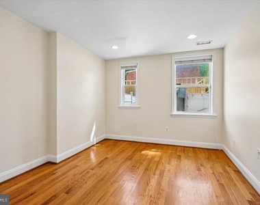 1339 C Street Ne - Photo Thumbnail 13