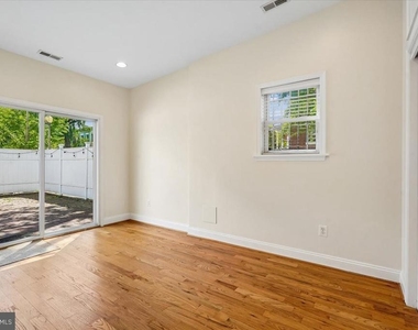1339 C Street Ne - Photo Thumbnail 17