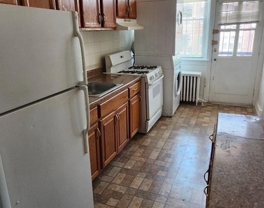 449 Manor Place Nw - Photo Thumbnail 4