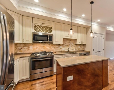 59 R Street Ne - Photo Thumbnail 3