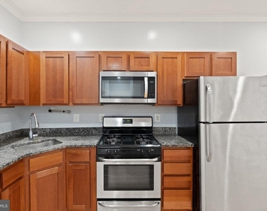430 Irving Street Nw - Photo Thumbnail 10
