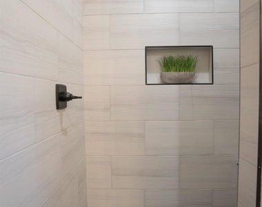 306 String Prairie Way - Photo Thumbnail 14