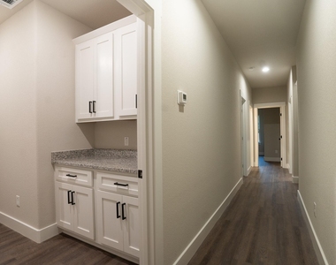 306 String Prairie Way - Photo Thumbnail 20