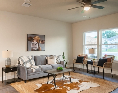 306 String Prairie Way - Photo Thumbnail 3