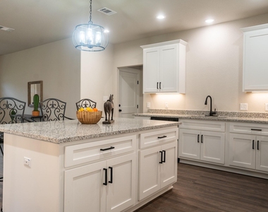 306 String Prairie Way - Photo Thumbnail 8