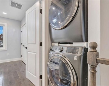 413 Ingraham Street Nw - Photo Thumbnail 24