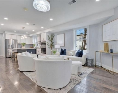 413 Ingraham Street Nw - Photo Thumbnail 1