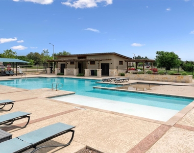 1805 Artesian Springs Xing - Photo Thumbnail 34
