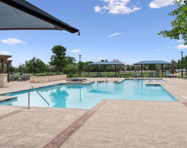 1805 Artesian Springs Xing - Photo Thumbnail 33
