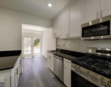 514 Missouri Avenue Nw - Photo Thumbnail 11