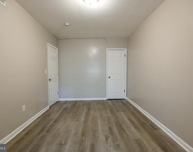 1633 E Street Ne - Photo Thumbnail 11