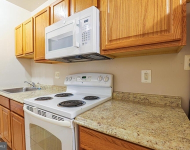 1633 E Street Ne - Photo Thumbnail 4