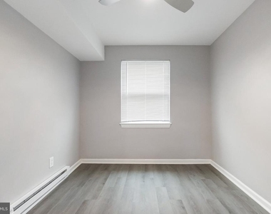 1721 Gales Place Ne - Photo Thumbnail 10