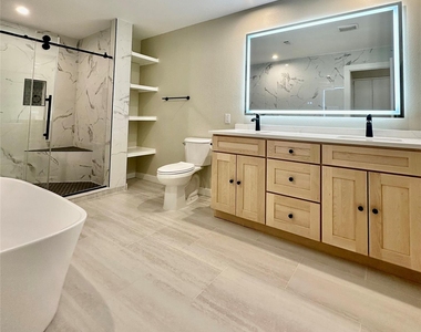8111 Middle Ct - Photo Thumbnail 27