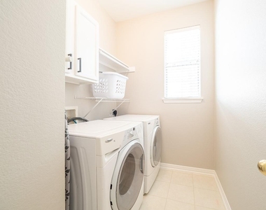8518 Cahill Dr - Photo Thumbnail 24