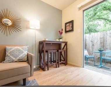 4209 Avenue B Ave - Photo Thumbnail 2