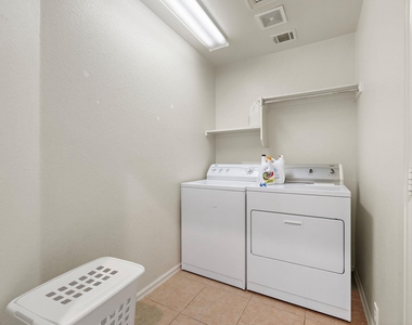 225 King Elder Ln - Photo Thumbnail 16