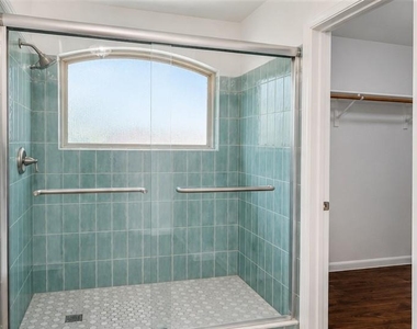 7509 Spivey Dr - Photo Thumbnail 20