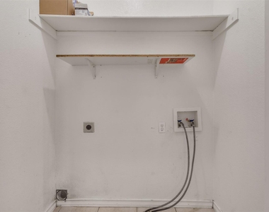 112 G Sandstone Dr - Photo Thumbnail 15