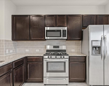 1121 La Conterra Blvd - Photo Thumbnail 1