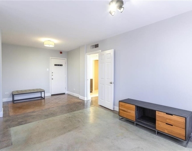 1212 Guadalupe St - Photo Thumbnail 4