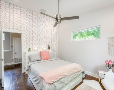 2113 Glendale Pl - Photo Thumbnail 25