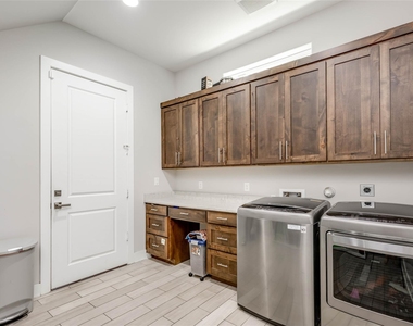 2113 Glendale Pl - Photo Thumbnail 34