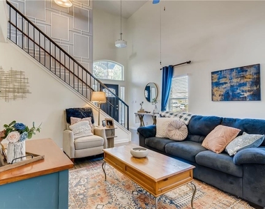 221 Purple Martin Ave - Photo Thumbnail 7