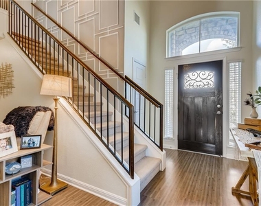 221 Purple Martin Ave - Photo Thumbnail 4