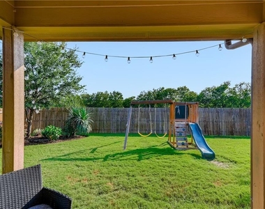 221 Purple Martin Ave - Photo Thumbnail 24
