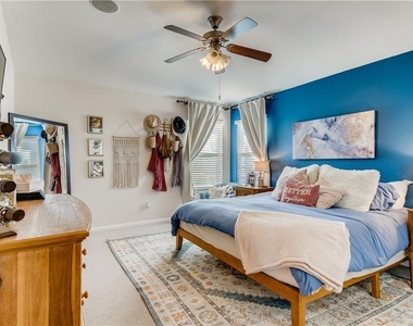 221 Purple Martin Ave - Photo Thumbnail 13