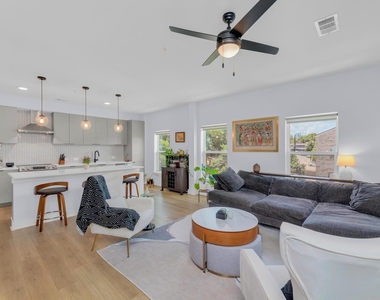 2500 Longview St - Photo Thumbnail 3