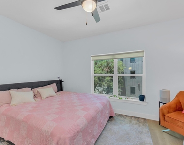 2500 Longview St - Photo Thumbnail 16