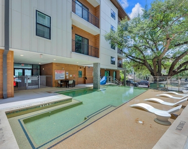 2500 Longview St - Photo Thumbnail 33