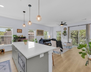 2500 Longview St - Photo Thumbnail 10