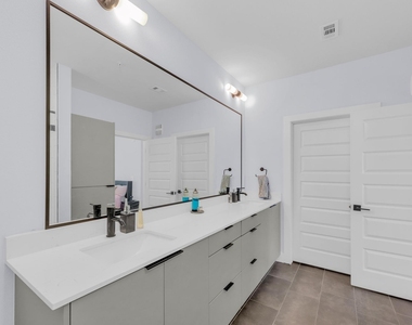 2500 Longview St - Photo Thumbnail 20