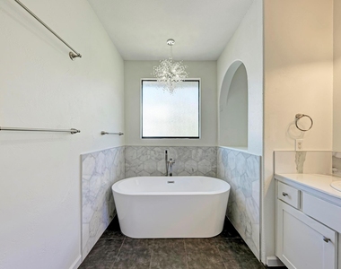13803 Lake View Dr - Photo Thumbnail 32