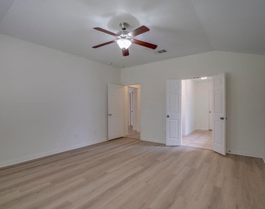 30126 Bumble Bee Dr - Photo Thumbnail 10