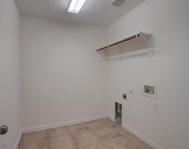 30126 Bumble Bee Dr - Photo Thumbnail 18