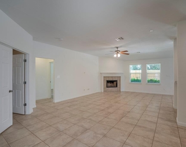 30126 Bumble Bee Dr - Photo Thumbnail 8