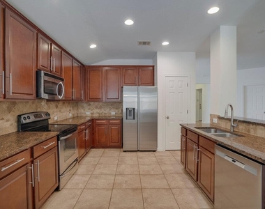 30126 Bumble Bee Dr - Photo Thumbnail 2