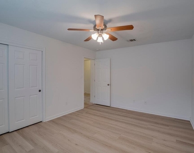 30126 Bumble Bee Dr - Photo Thumbnail 14