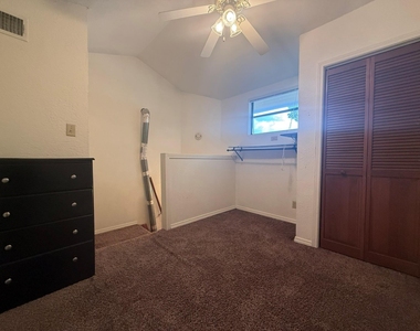295 Mooring Cir - Photo Thumbnail 10