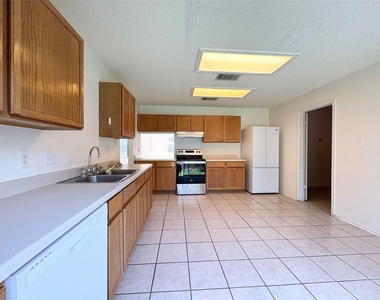 8332 Montoya Cir - Photo Thumbnail 9