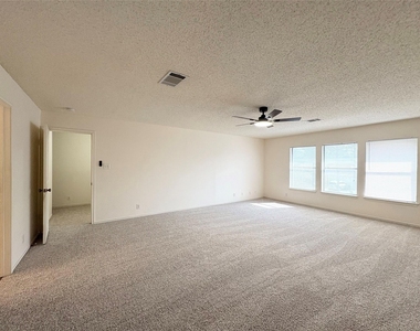 8332 Montoya Cir - Photo Thumbnail 12