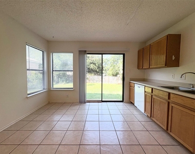 8332 Montoya Cir - Photo Thumbnail 10