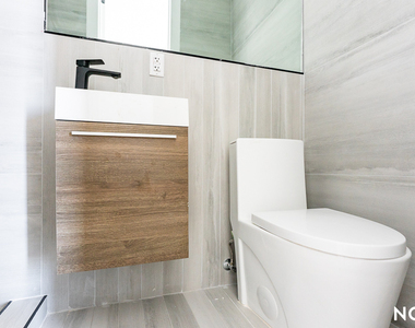 987 Bedford Ave - Photo Thumbnail 10